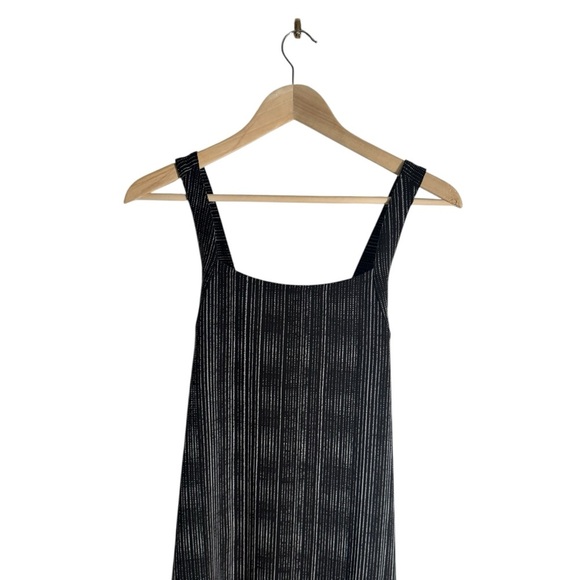 Athleta Arrival Maxi Dress Amara Stripe Black White Athleisure Size Medium - Picture 4 of 7